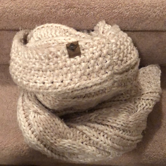 Beaver Canoe- infinity scarf - Picture 1 of 5